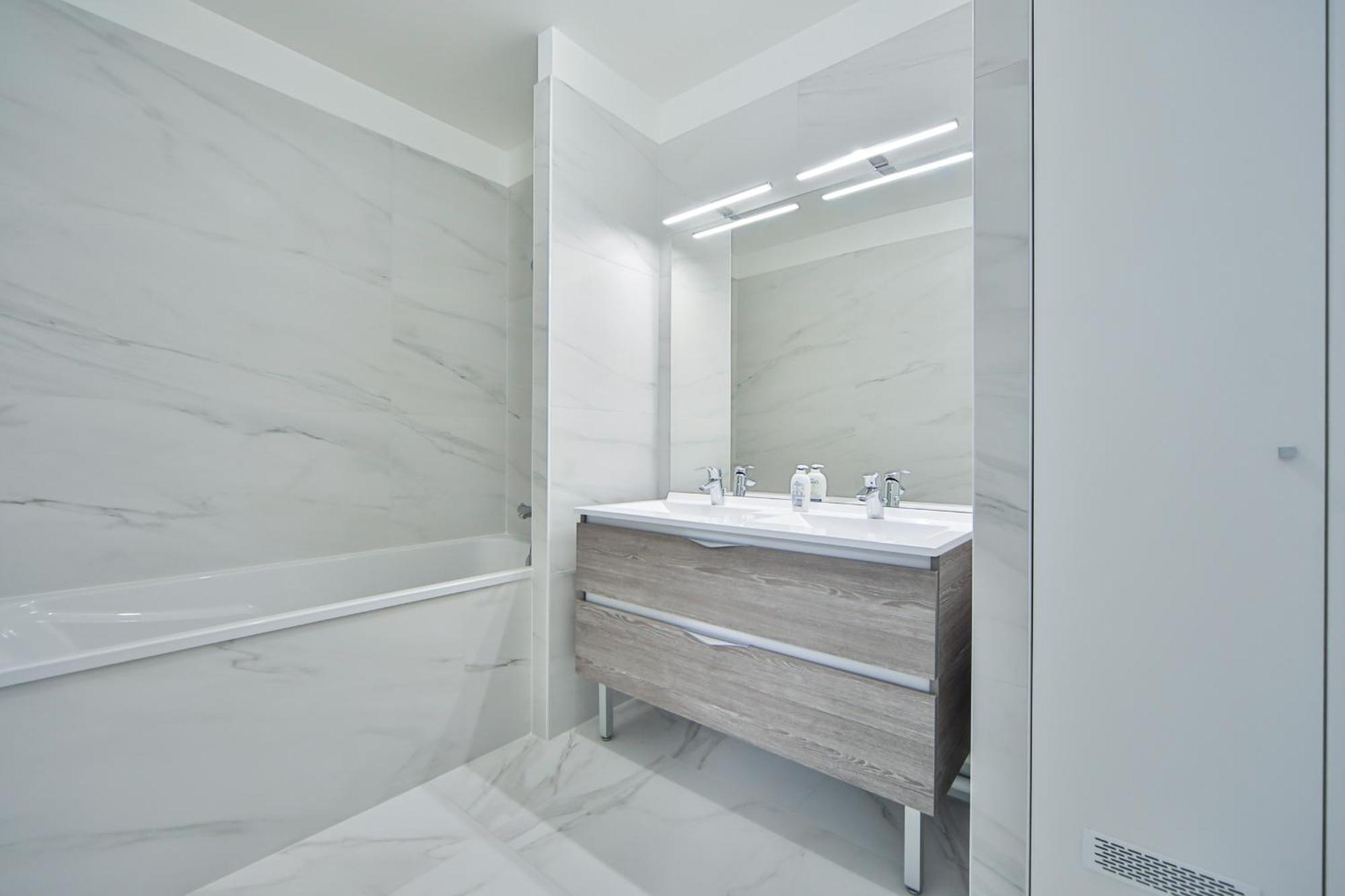 Blue Nights Appartements 69 Chennevières-sur-Marne 部屋 写真