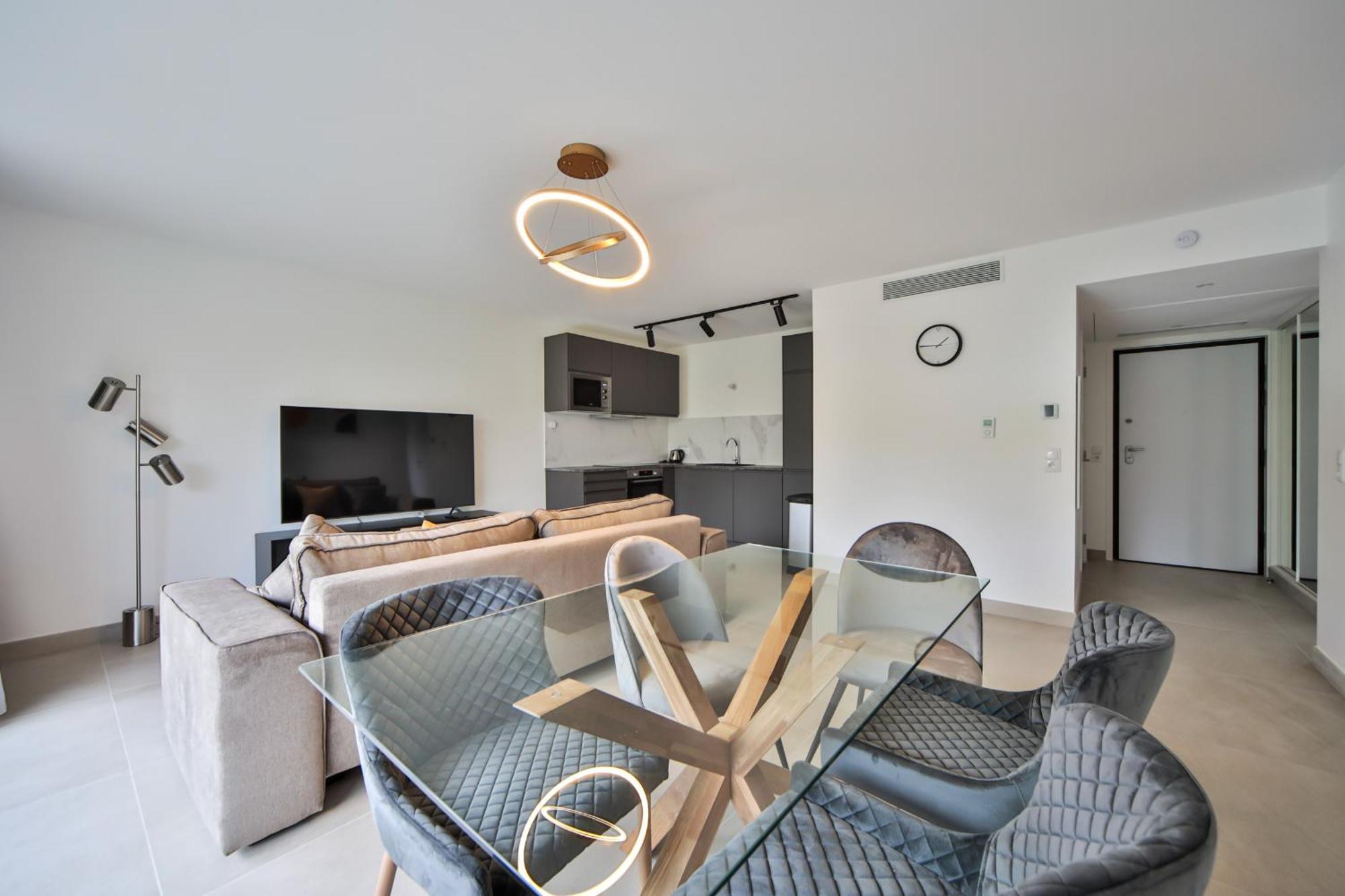 Blue Nights Appartements 69 Chennevières-sur-Marne 部屋 写真